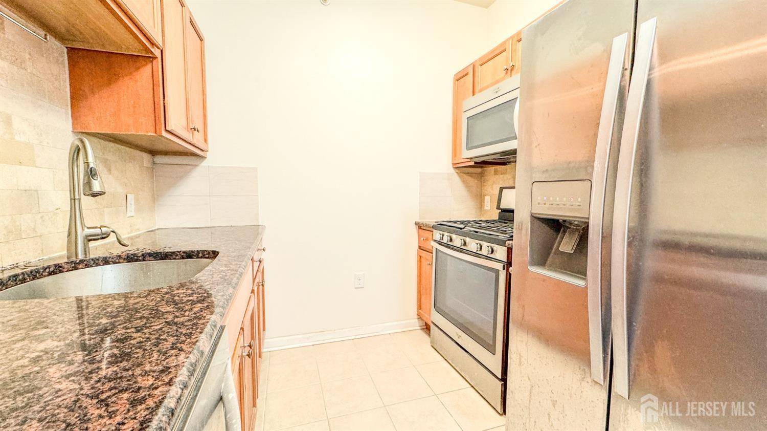 Piscataway, NJ 08854,645 Doral CT