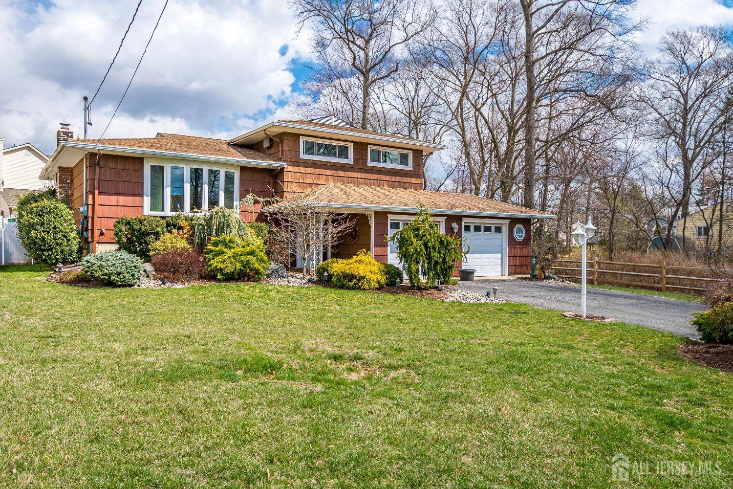 Colonia, NJ 07067,70 Highland RD