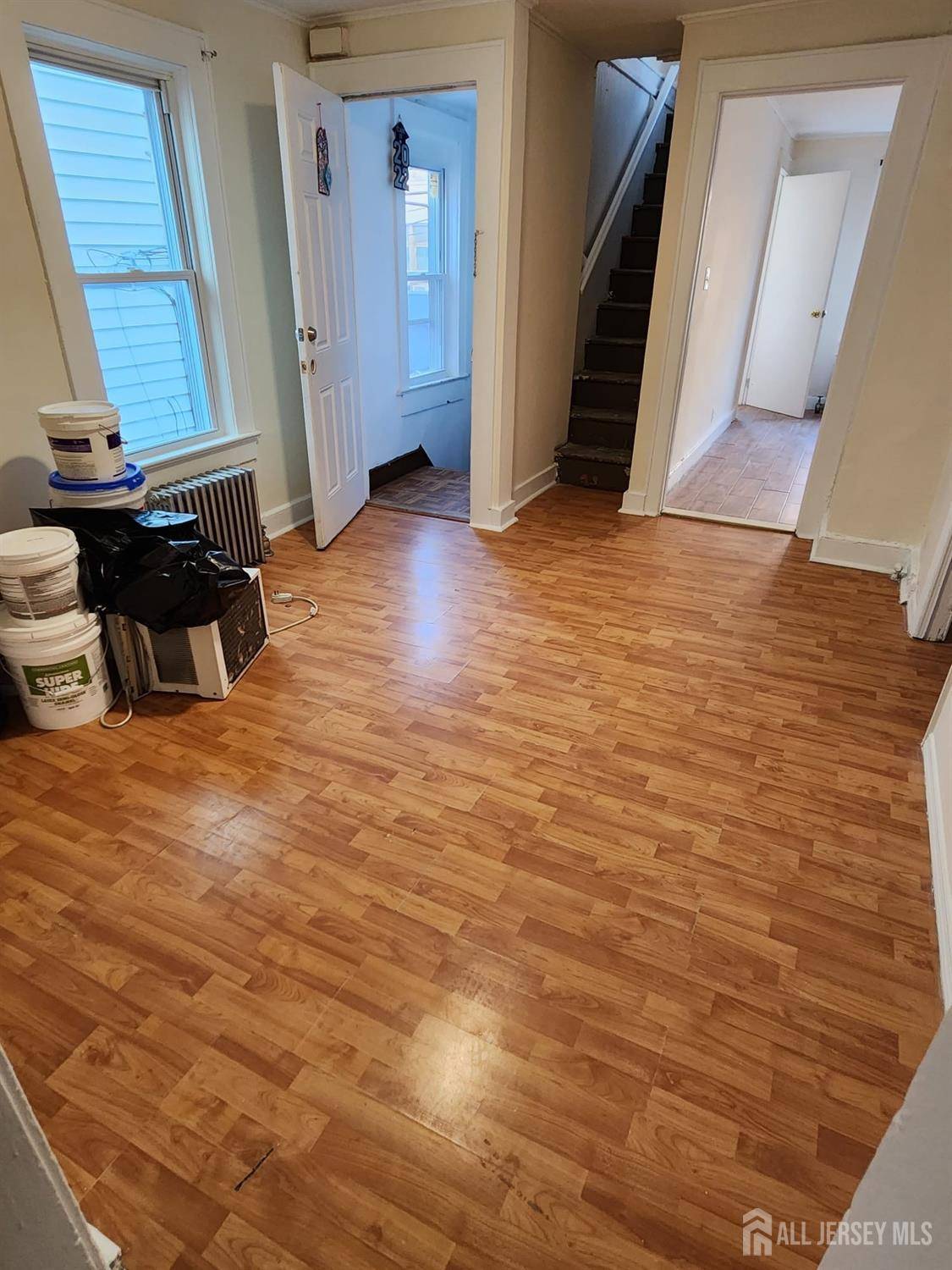 Orange, NJ 07050,527 Valley ST