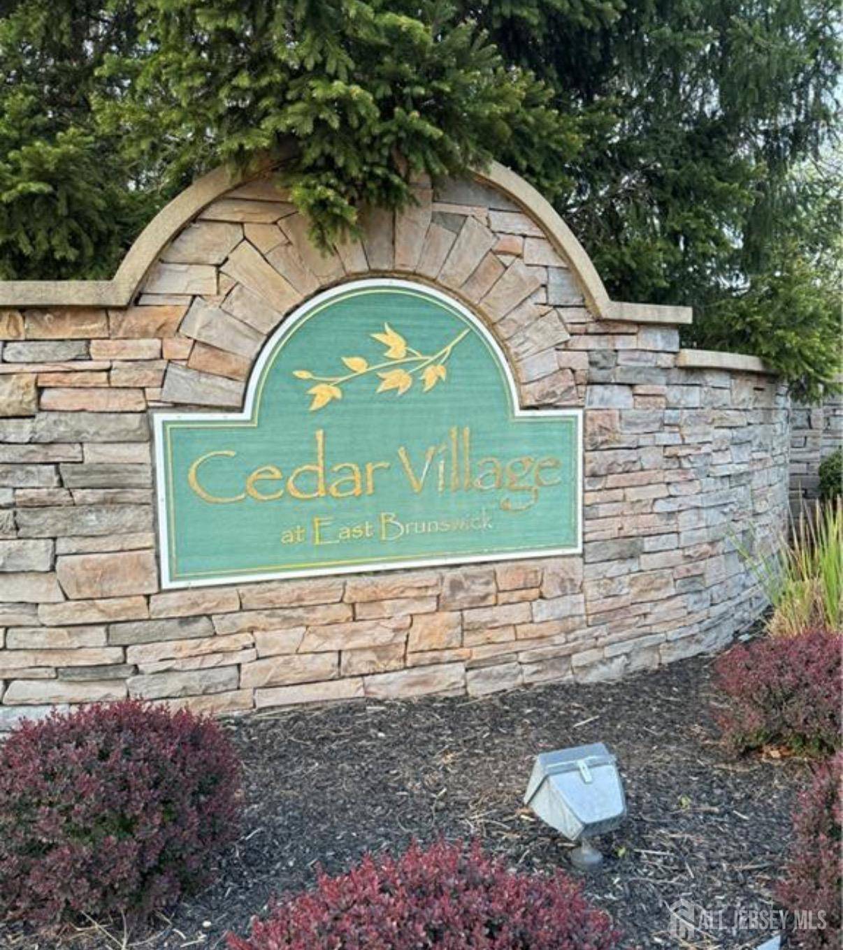 East Brunswick, NJ 08816,1304 Cedar Village BLVD #304