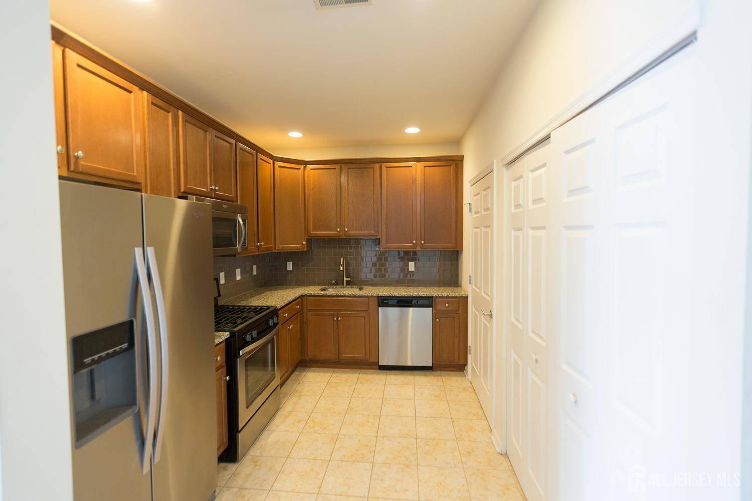 Hamilton, NJ 08619,1144 Halifax PL