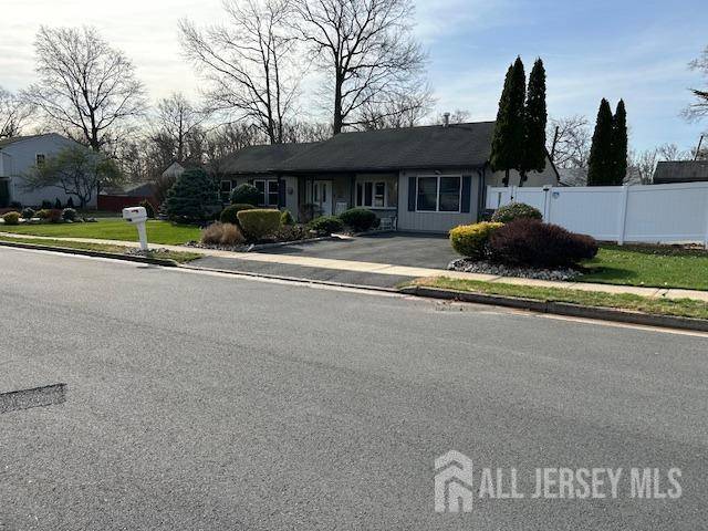 Edison, NJ 08820,2 Melissa CT