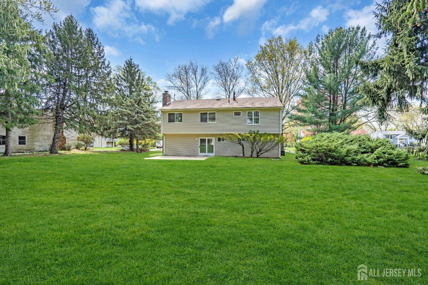 Plainsboro, NJ 08536,45 Linden LN
