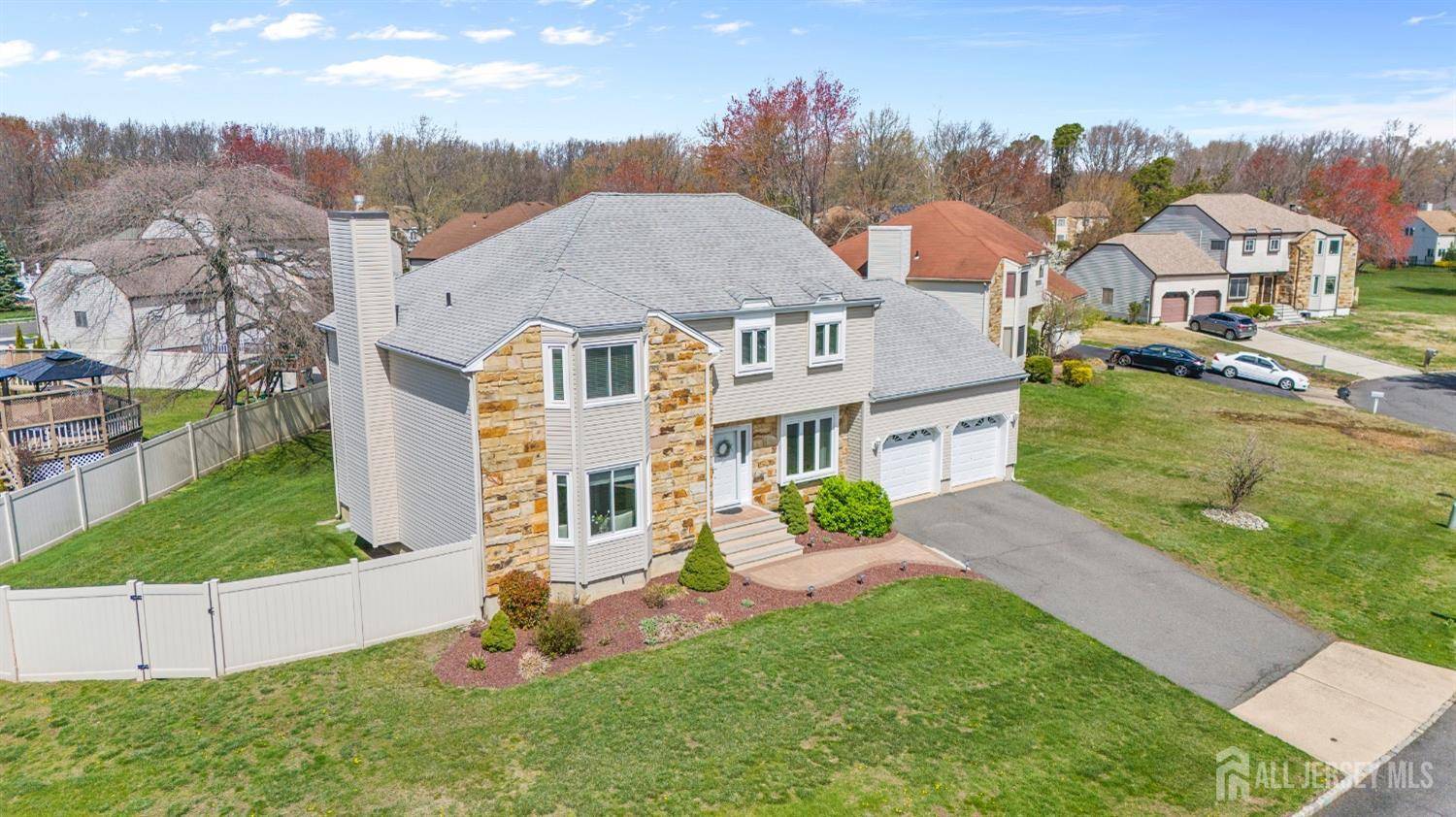 Old Bridge, NJ 08857,31 Mariposa PL