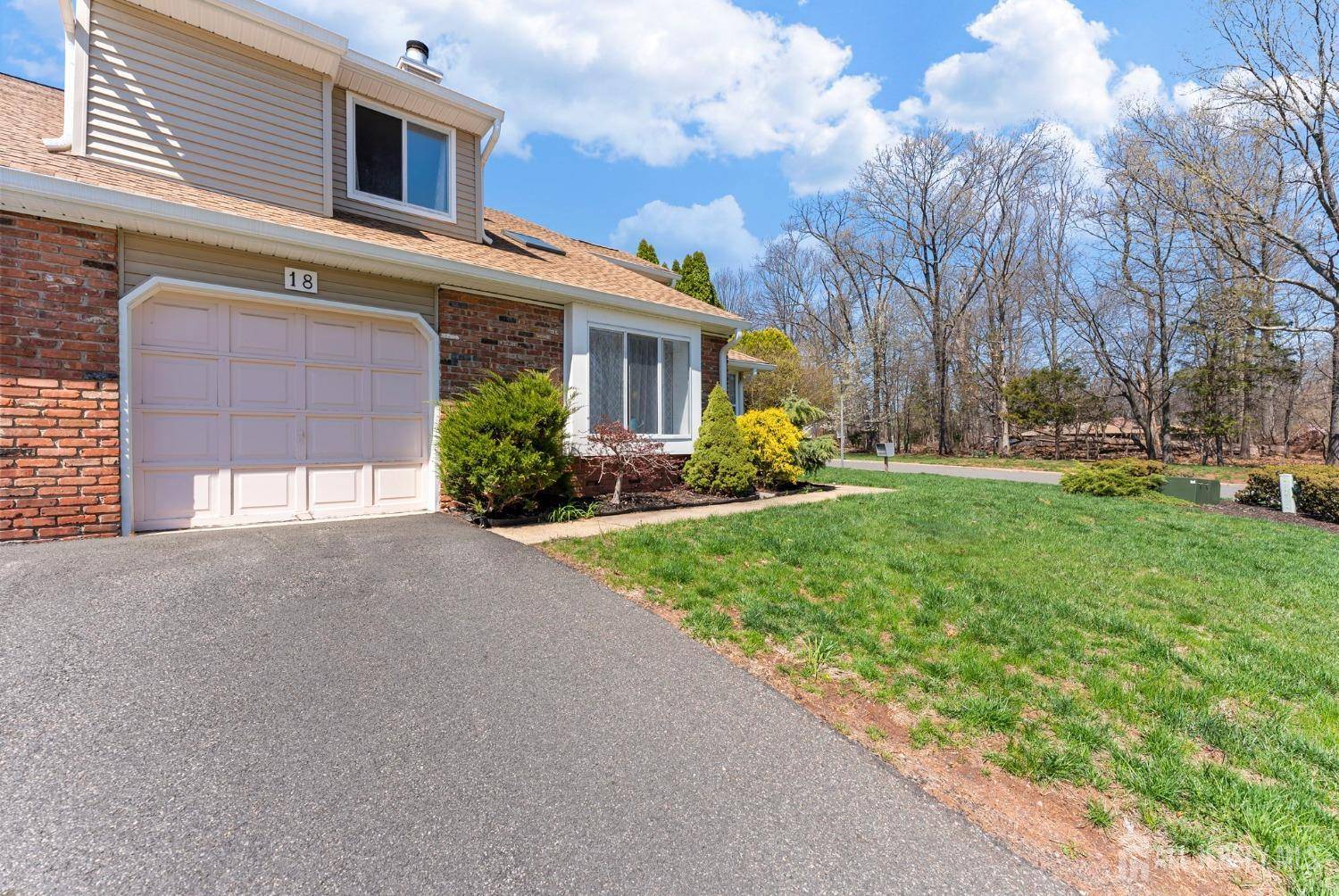 Franklin Twsp, NJ 08873,18 Driftwood DR