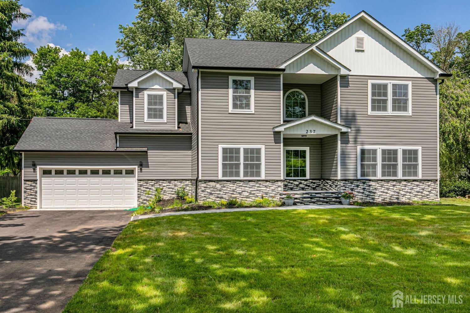 West Windsor, NJ 08540,237 Varsity AVE