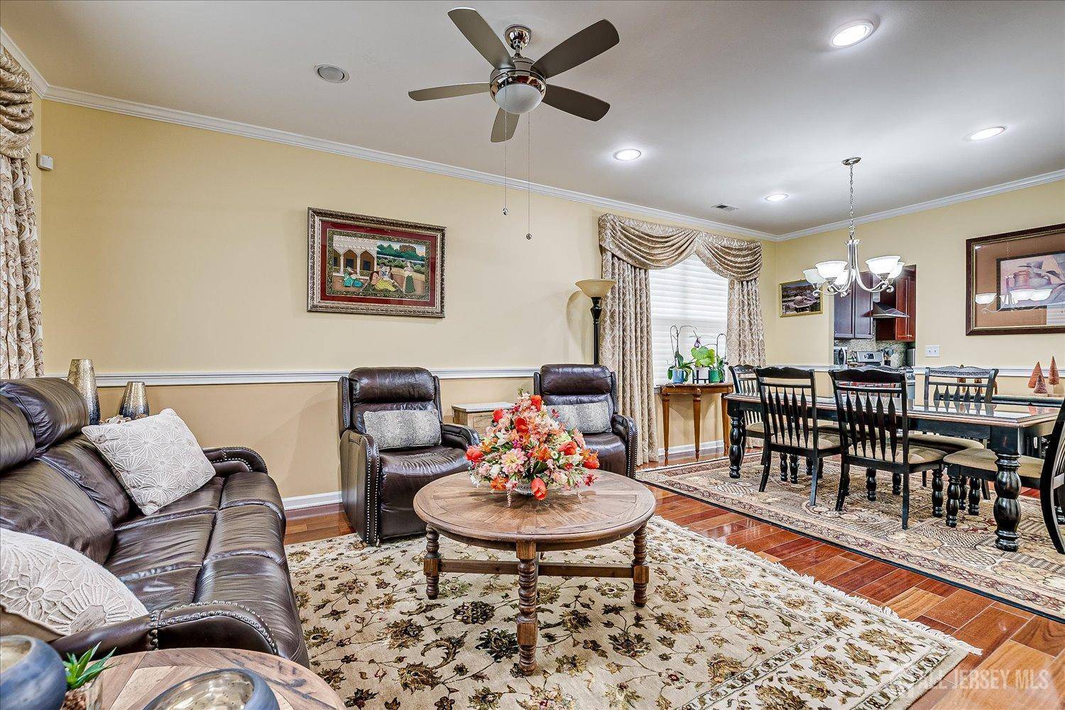 Piscataway, NJ 08854,25 Dahlia CT