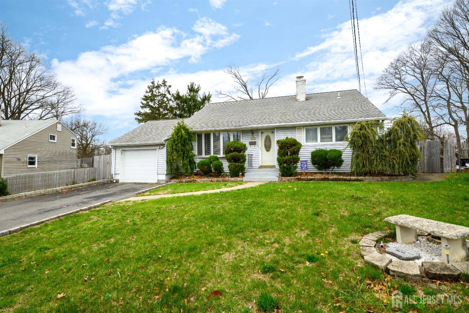 Colonia, NJ 07067,109 Hickory RD
