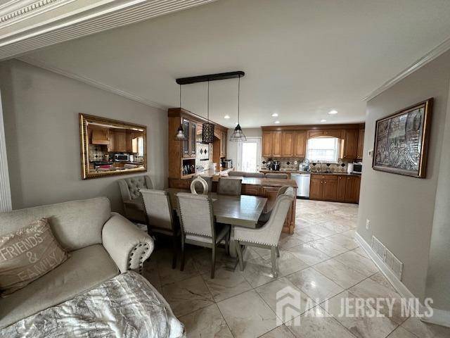 Perth Amboy, NJ 08861,424 Thomas ST
