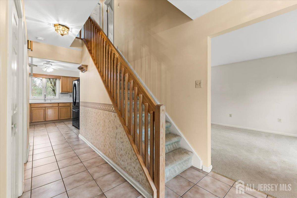 Bridgewater, NJ 08807,577 N Bridge ST N