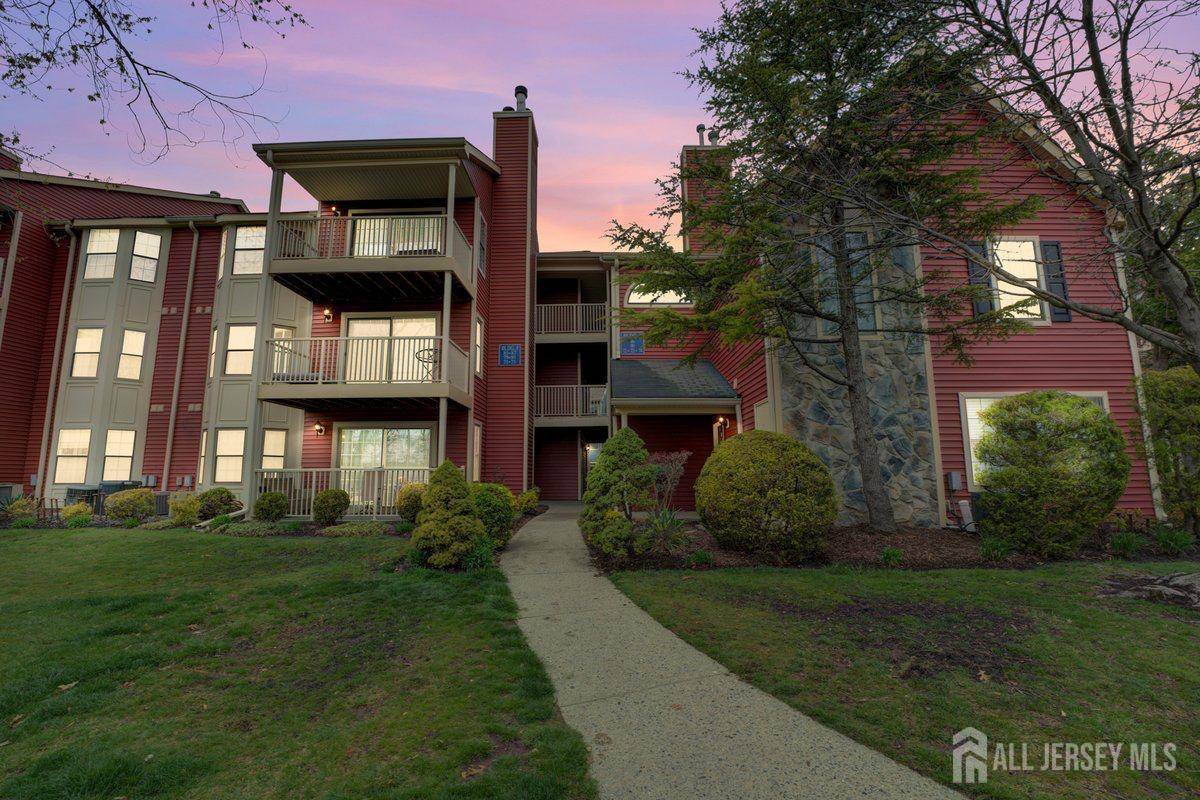 East Brunswick, NJ 08816,79 Crosspointe DR