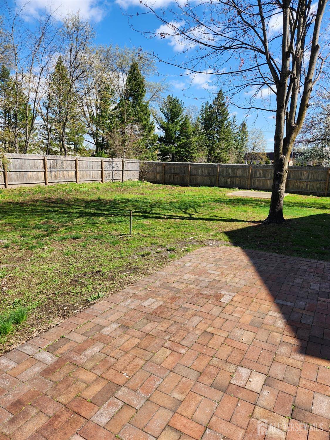South Brunswick, NJ 08824,5 Eastern DR