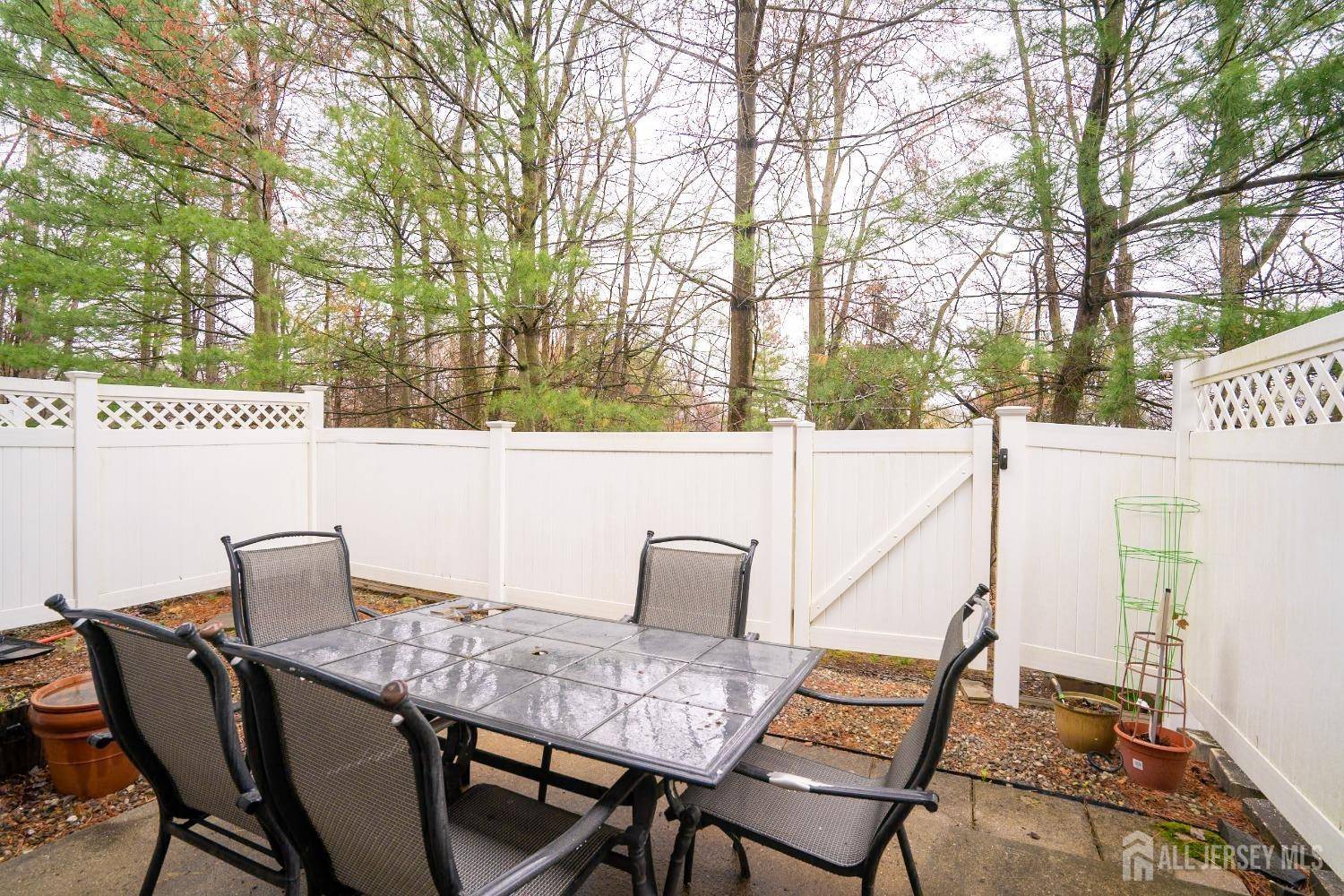 South Brunswick, NJ 08540,403 Canterbury WAY