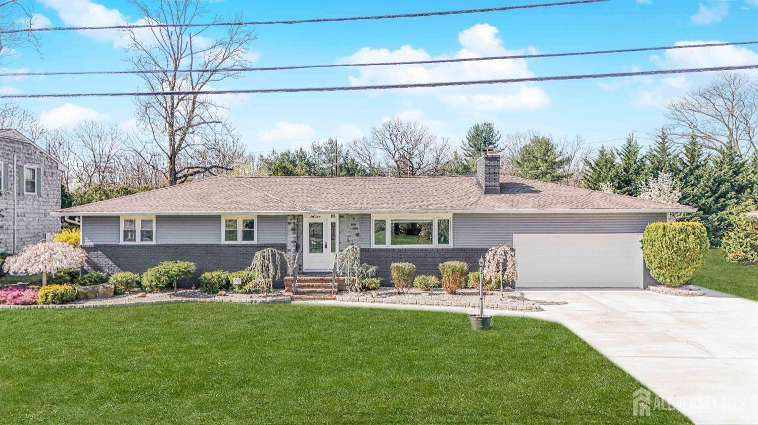 East Brunswick, NJ 08816,85 connolly DR