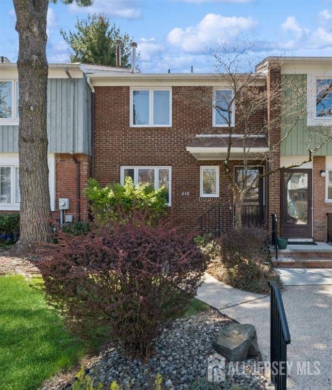 Highland Park, NJ 08904,210 N 2nd AVE