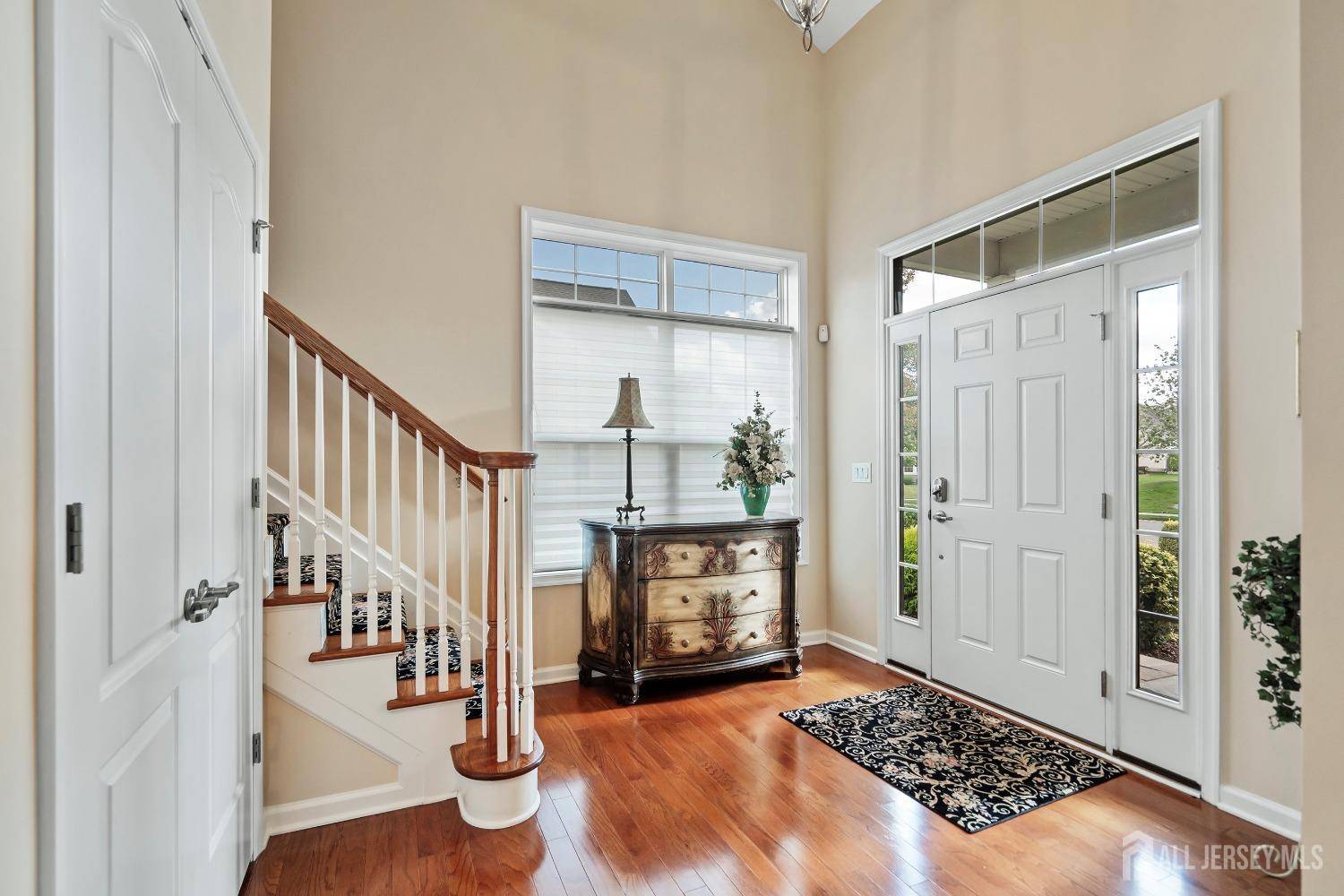 Monroe, NJ 08831,6 Diamond Spring DR