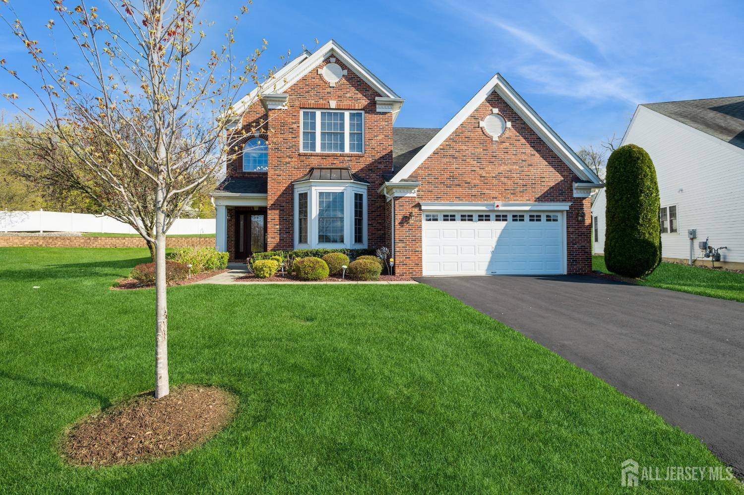 Monroe, NJ 08831,9 Memorial CT