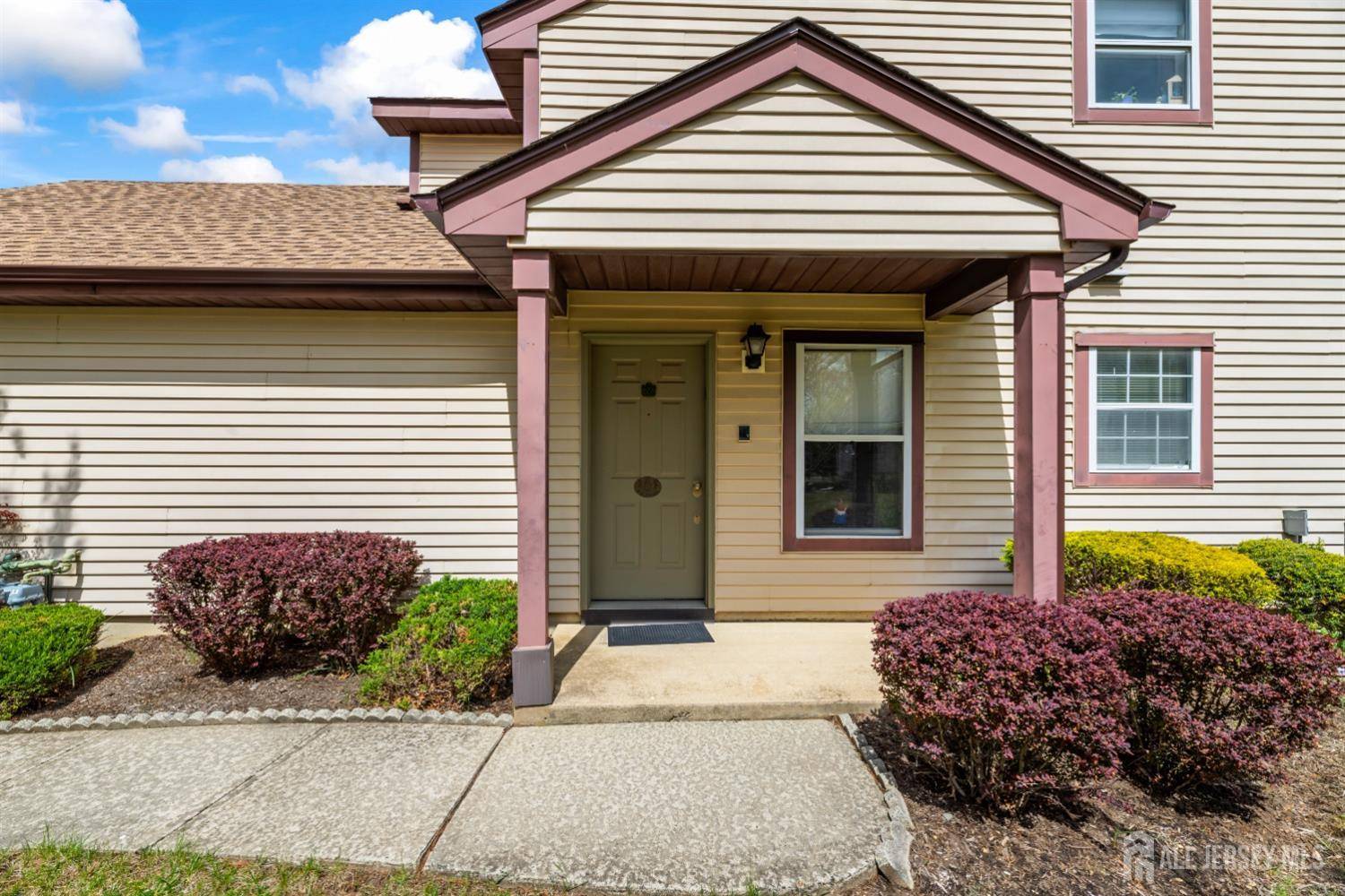 Monroe, NJ 08831,16 Andrew Johnson DR #C
