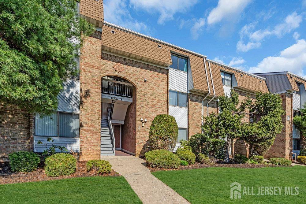 Edison, NJ 08837,1613 Edison Glen TER