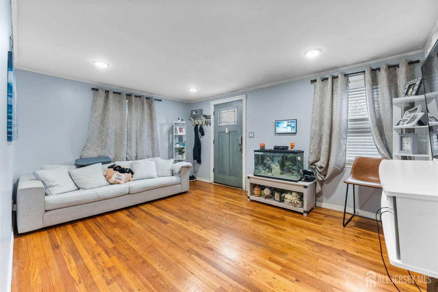 Perth Amboy, NJ 08861,359 Thomas ST