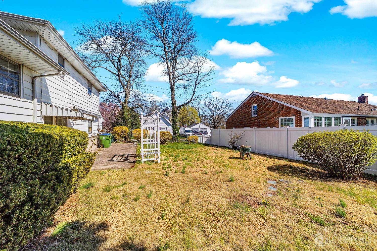 Edison, NJ 08837,35 grandview AVE