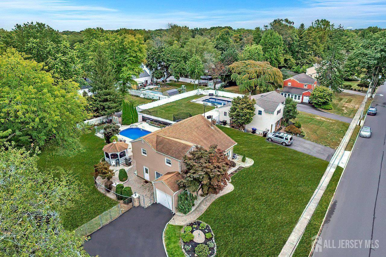 East Brunswick, NJ 08816,12 Sussex RD