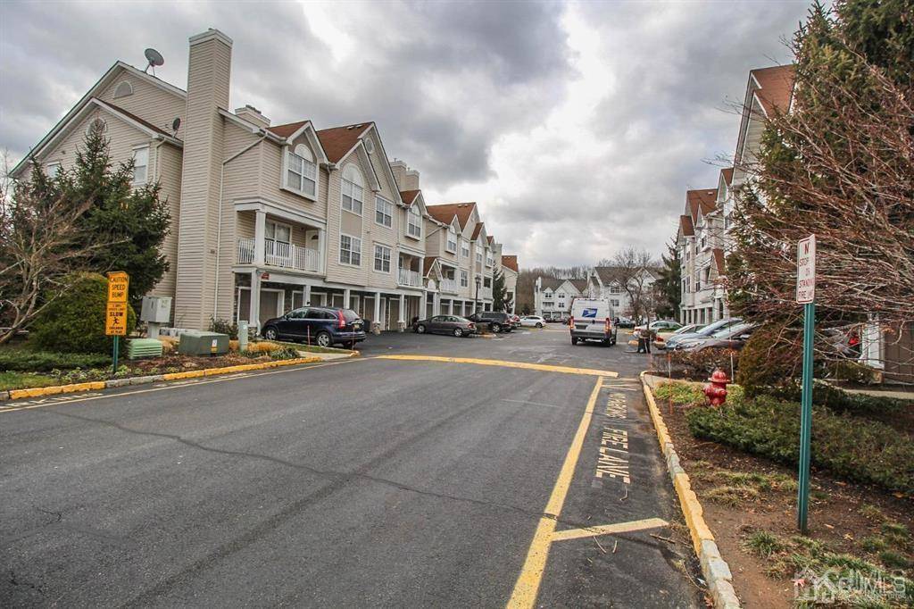 Edison, NJ 08820,63 Prestwick WAY
