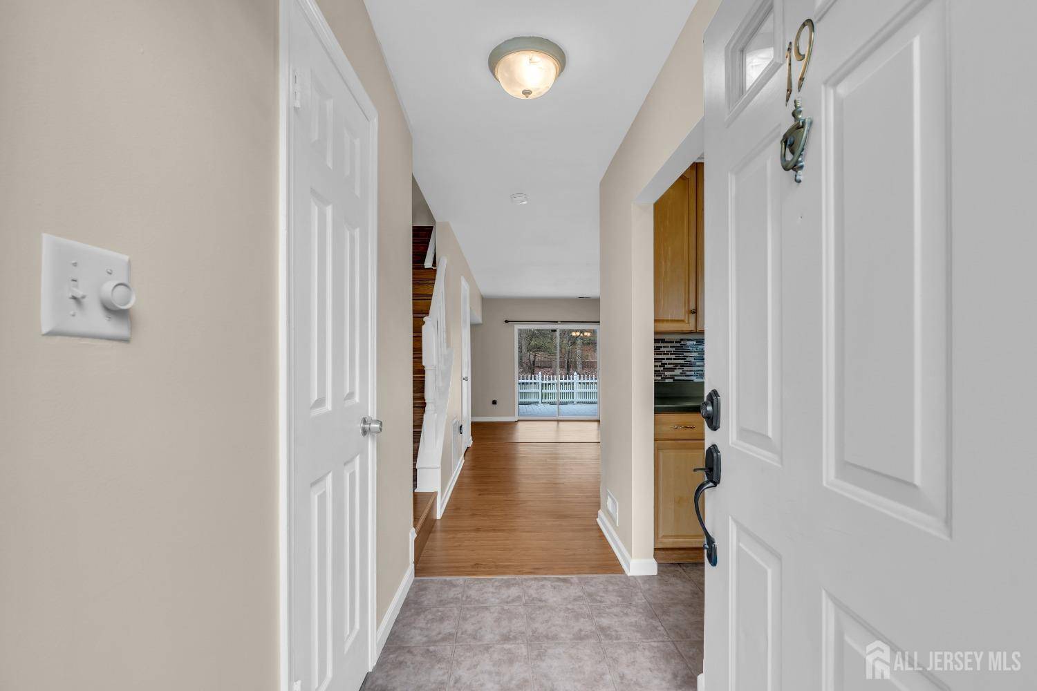 North Brunswick, NJ 08902,19 Albury WAY