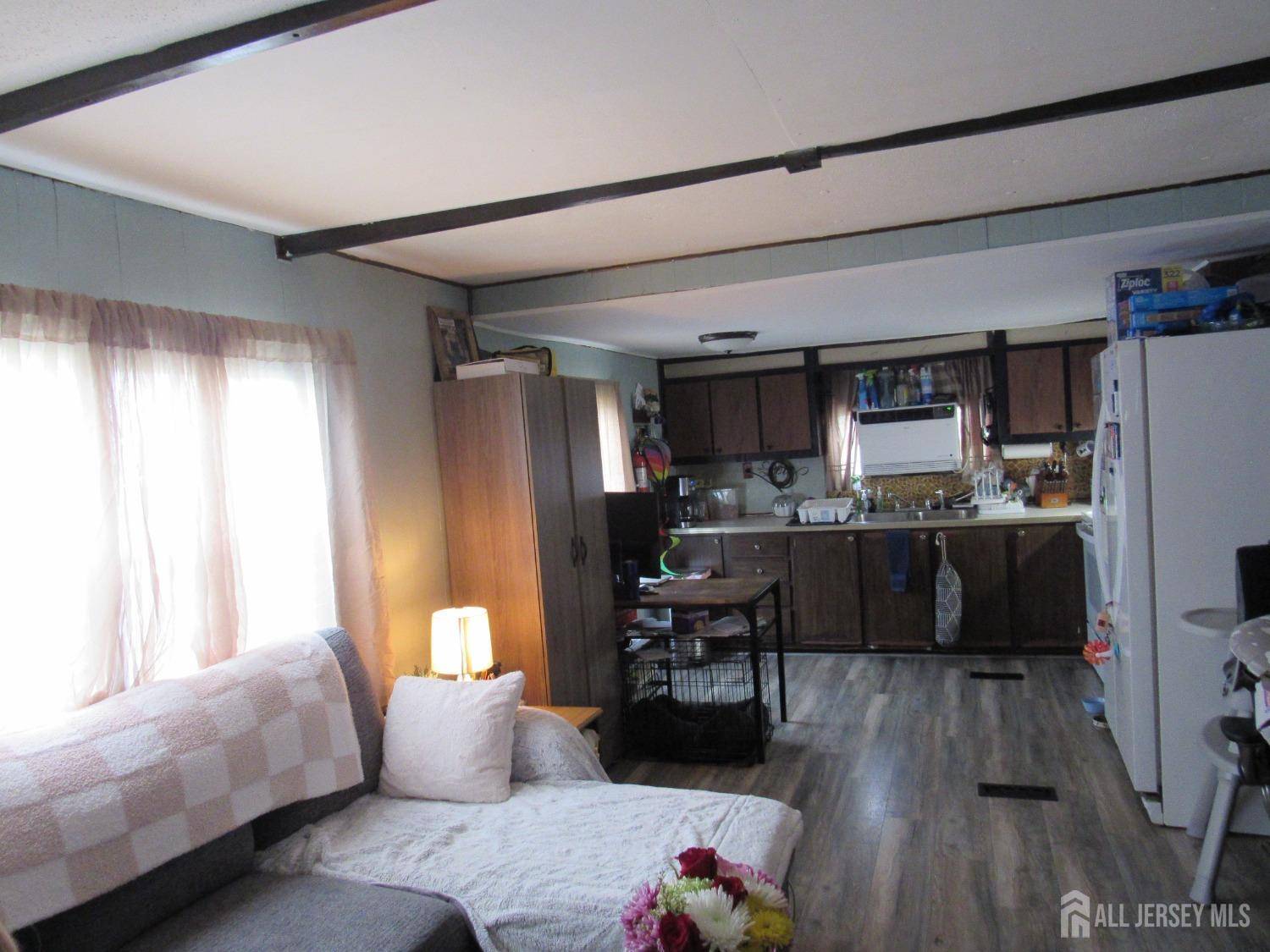 South Brunswick, NJ 08852,101 Oakdale VLG