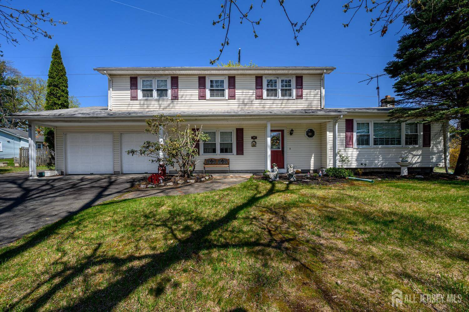 Hillsborough, NJ 08844,29 Yorktown RD