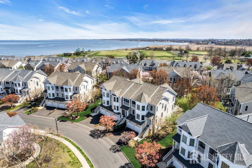 South Amboy, NJ 08879,7 S. Shore DR