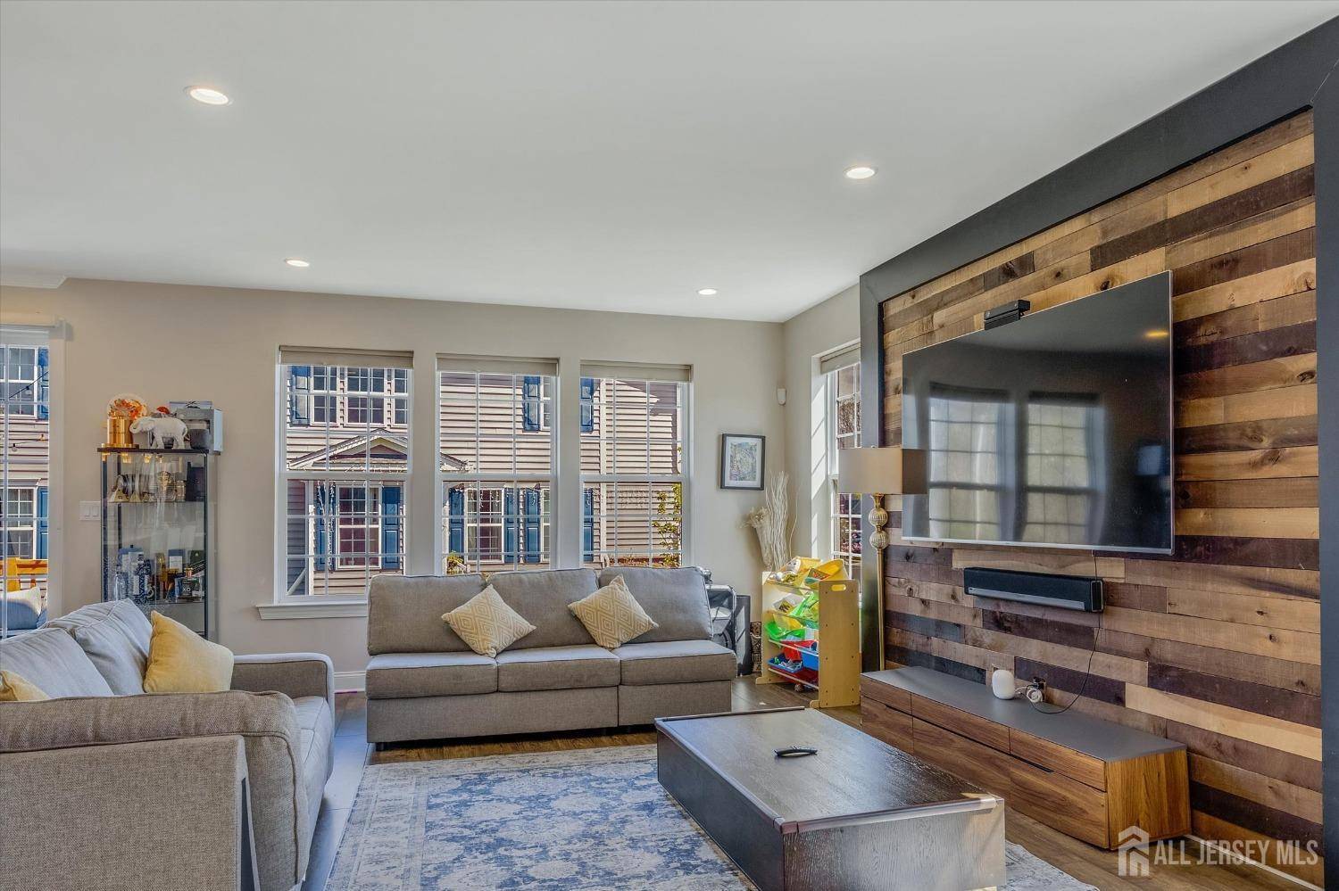 Monroe, NJ 08831,58 Begonia LN