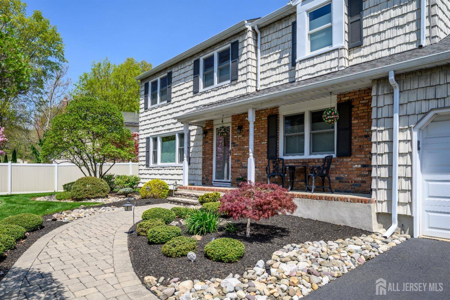 East Brunswick, NJ 08816,4 Boston Post RD