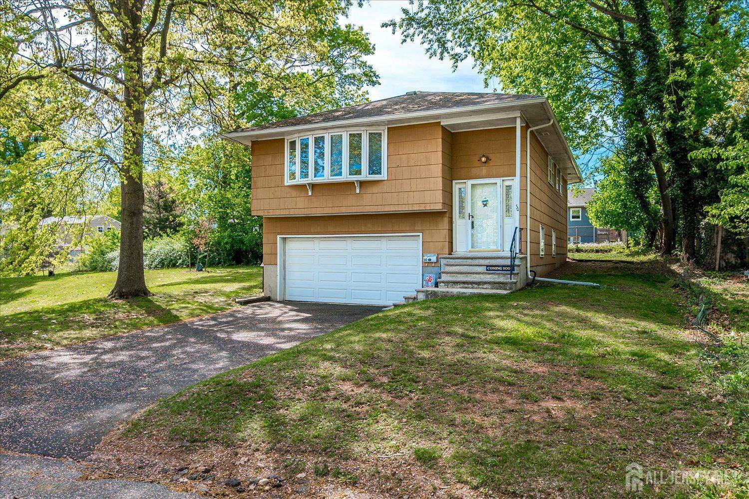 Edison, NJ 08817,50 Lilac ST