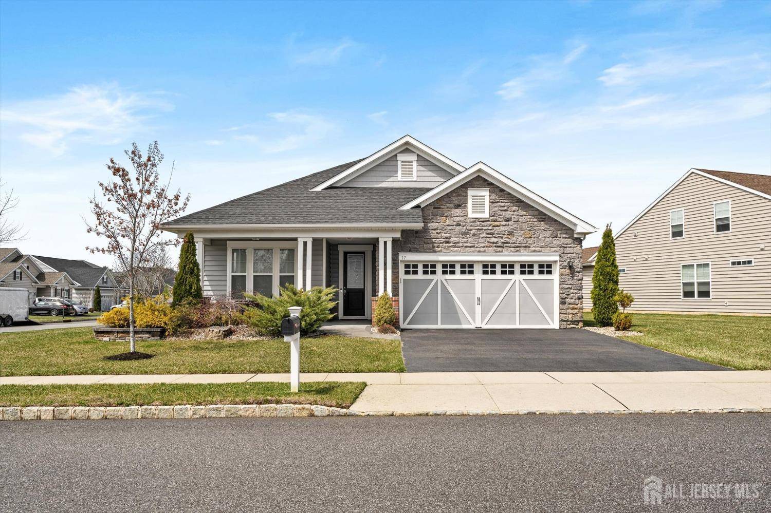 Monroe, NJ 08831,17 landmark RD