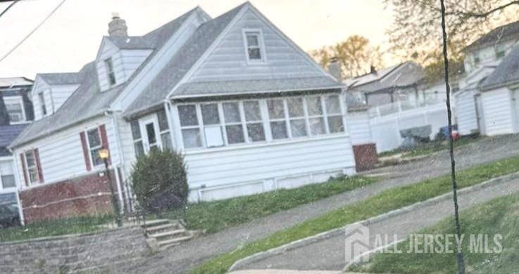 Carteret, NJ 07008,54 Clauss ST