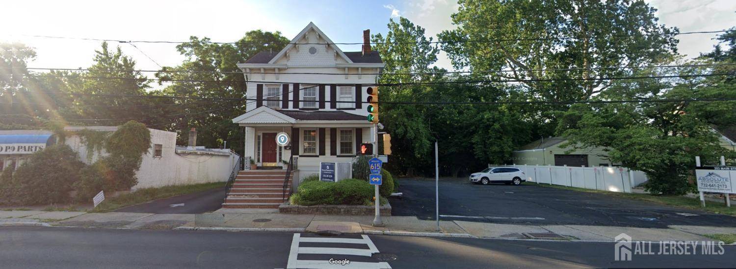 Spotswood, NJ 08884,353 Main ST