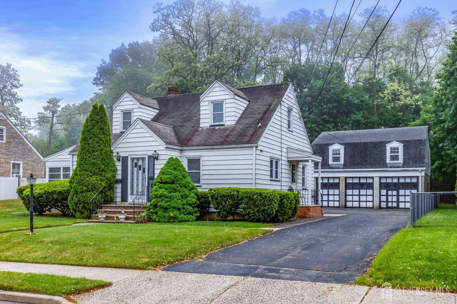 Sayreville, NJ 08872,125 Deerfield RD