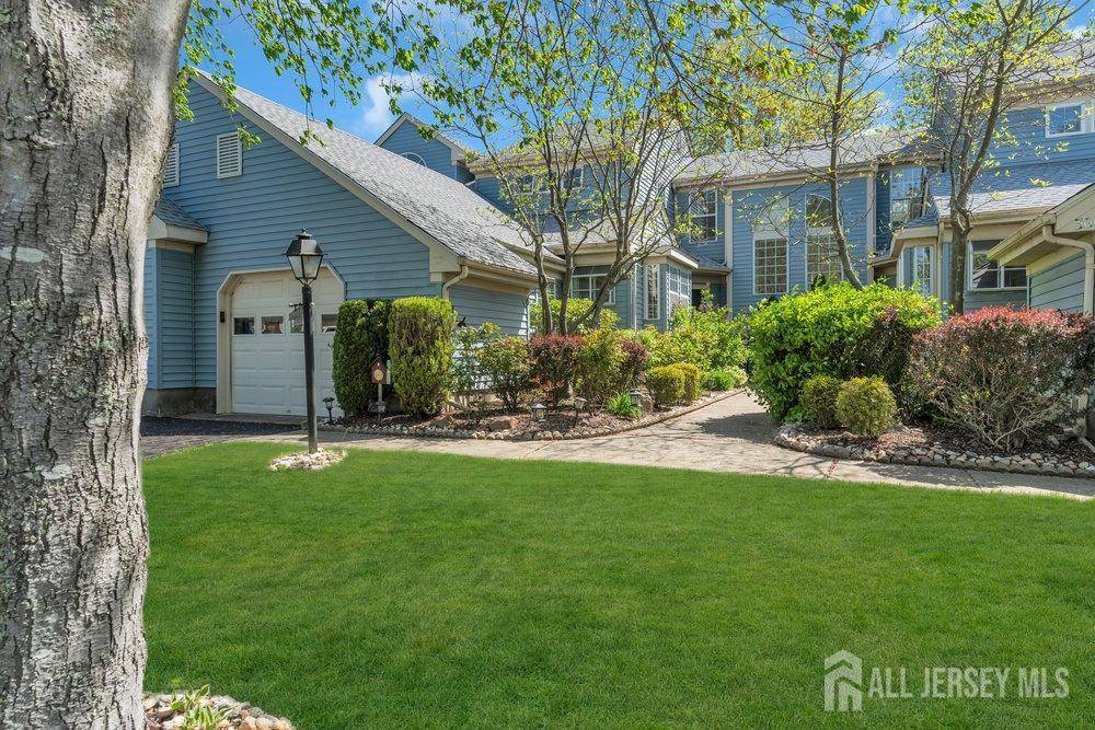 Monroe, NJ 08831,36 Canterbury DR #D