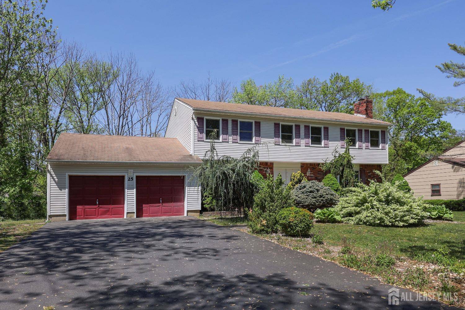 Old Bridge, NJ 07747,25 Briarwood DR
