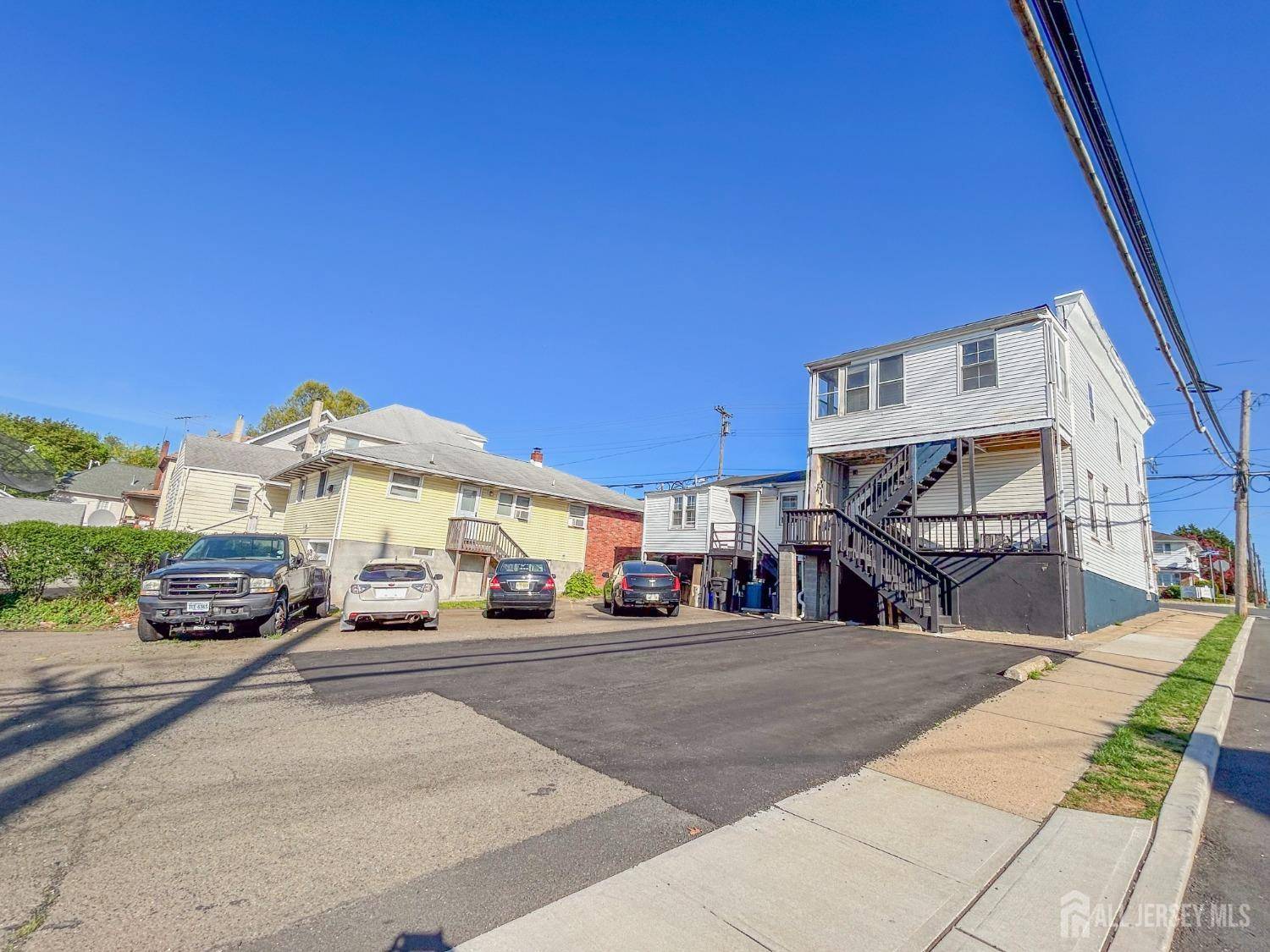 South Amboy, NJ 08879,442 Bordentown AVE