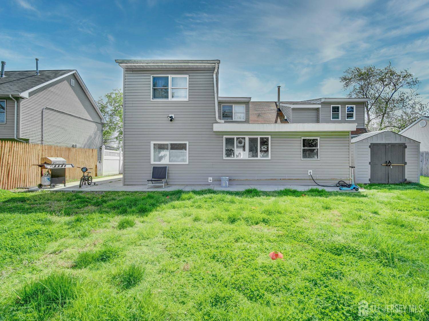 Hazlet, NJ 07730,30 Mountain AVE