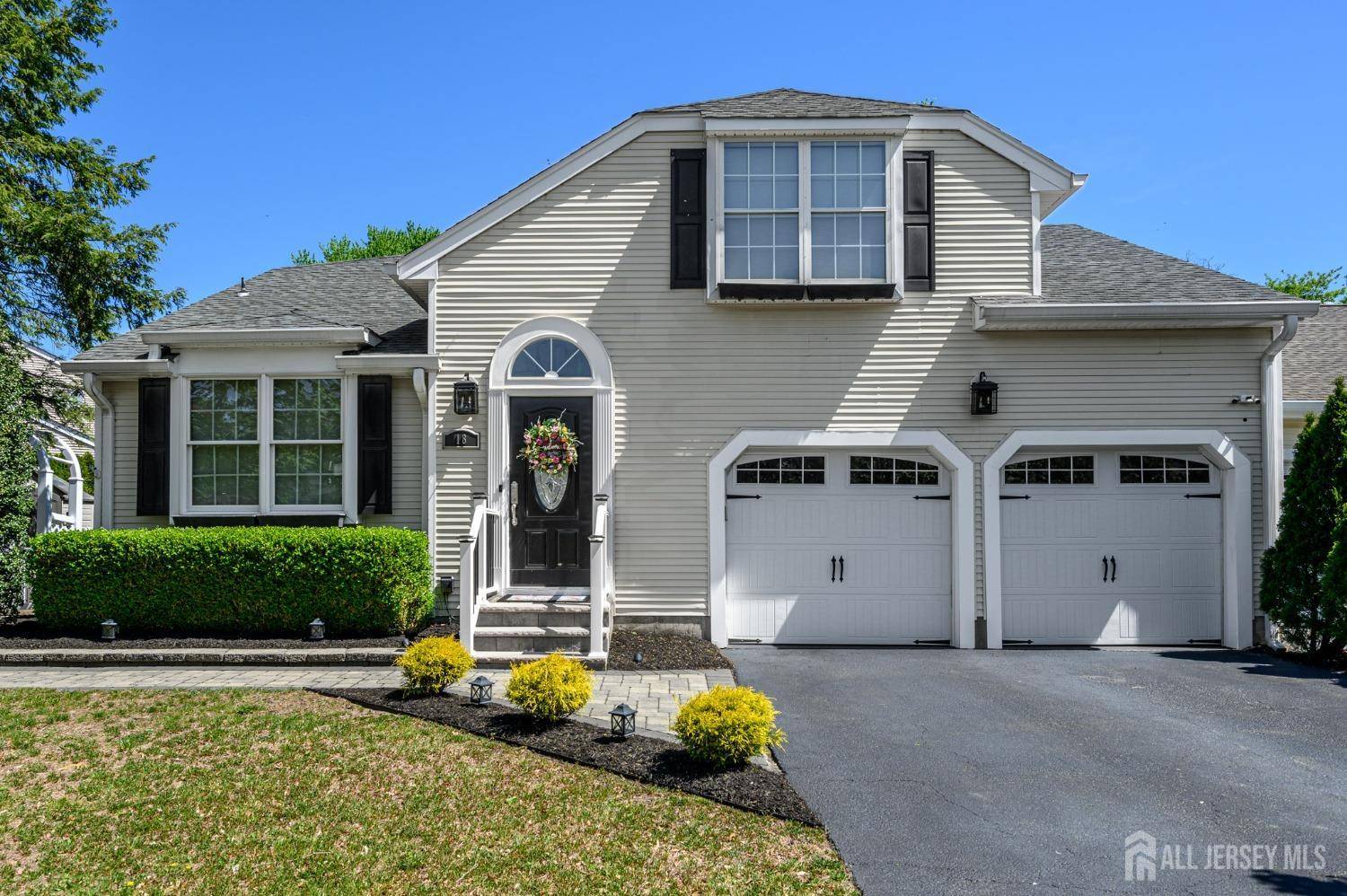Middletown, NJ 07748,18 Hunters Pointe