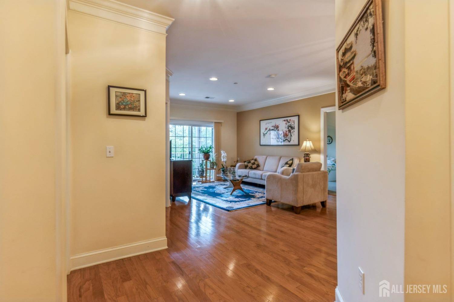 East Brunswick, NJ 08816,540 Cranbury RD #308