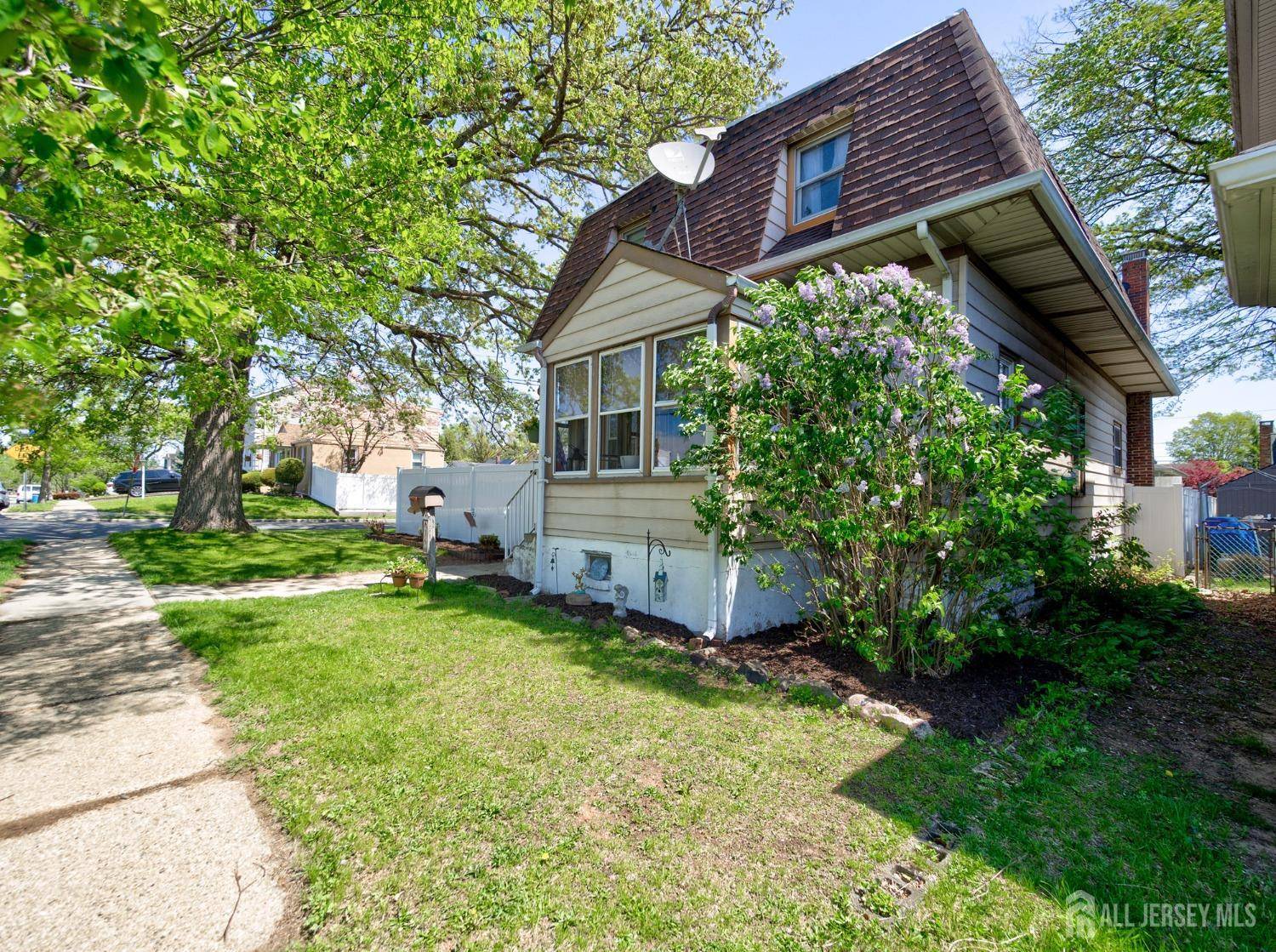 Carteret, NJ 07008,36 Frederick ST