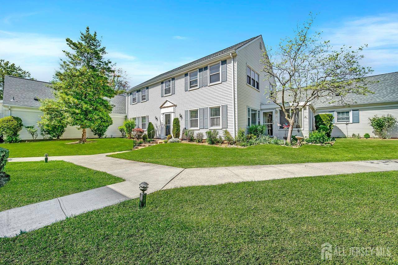 Monroe, NJ 08831,312 Sharon WAY #312N