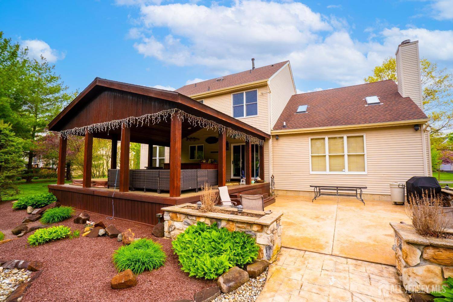 Robbinsville, NJ 08691,9 Milburne LN