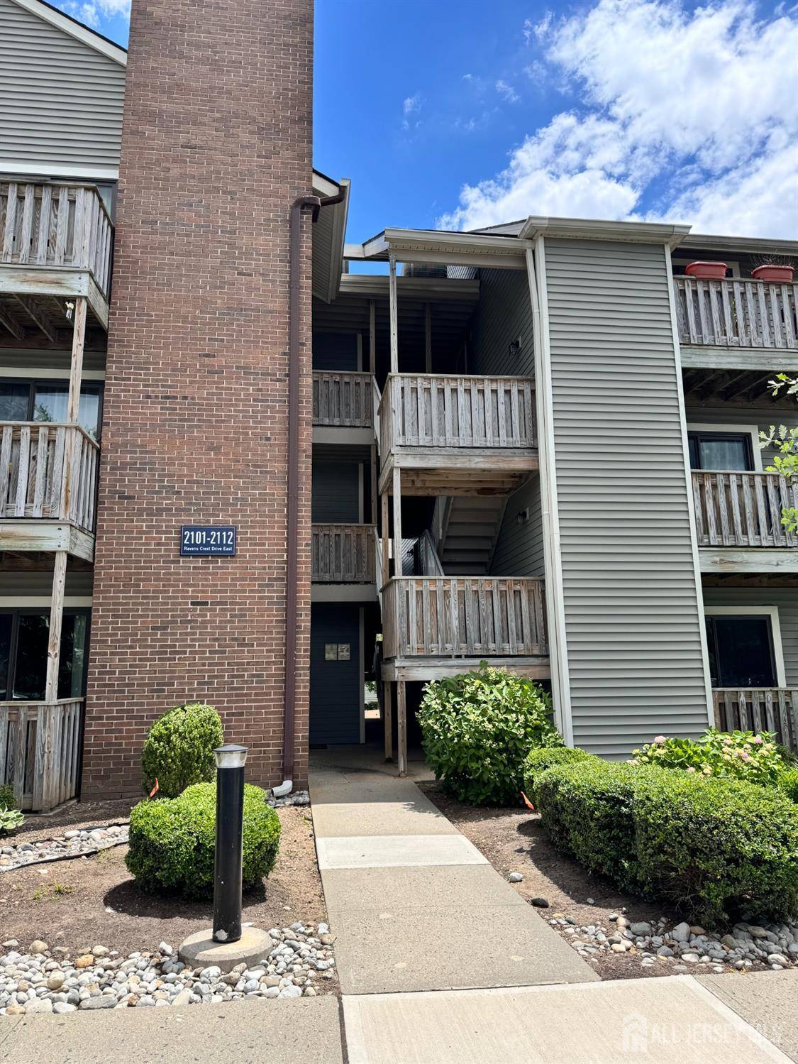 Plainsboro, NJ 08536,2107 Ravens Crest DR