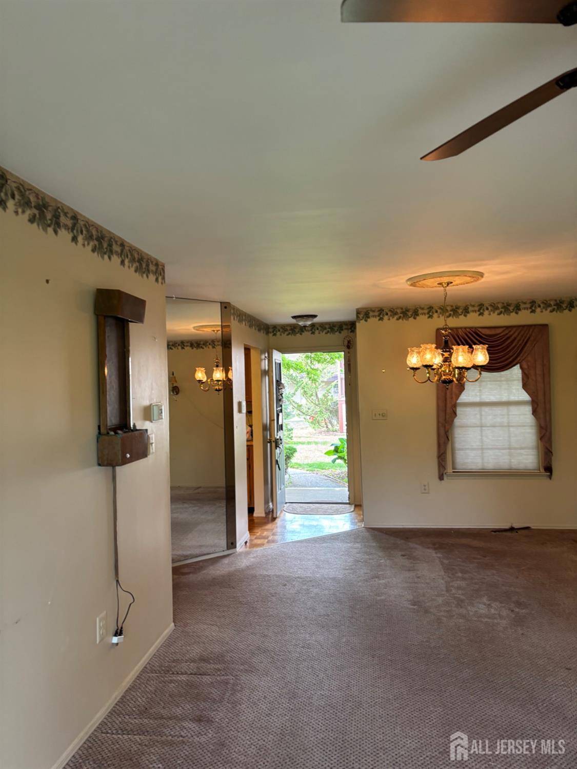 Monroe, NJ 08831,8 Benjamin Franklin Dr DR #8E