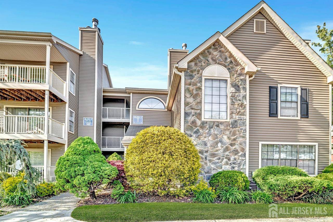 East Brunswick, NJ 08816,14 Lear CT